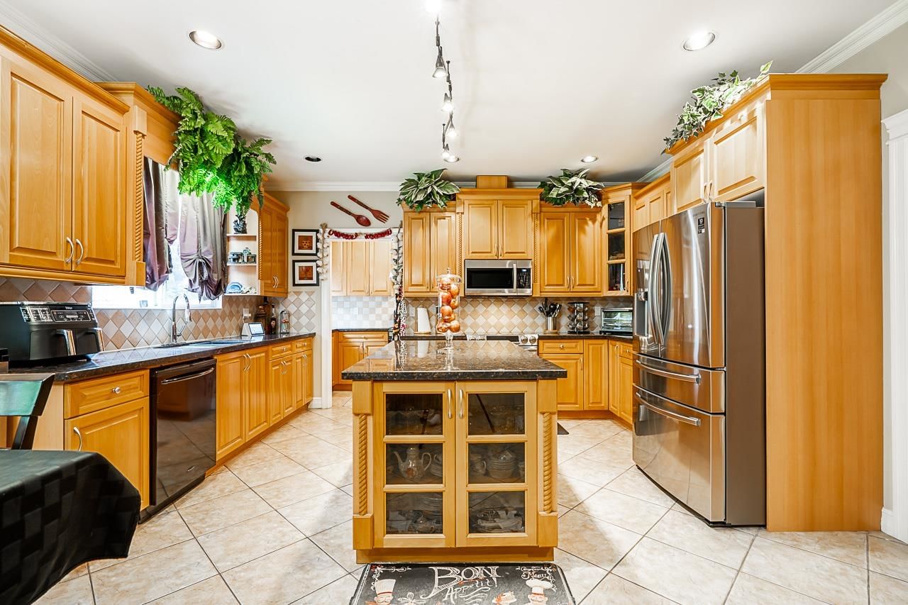 Listing Image 10