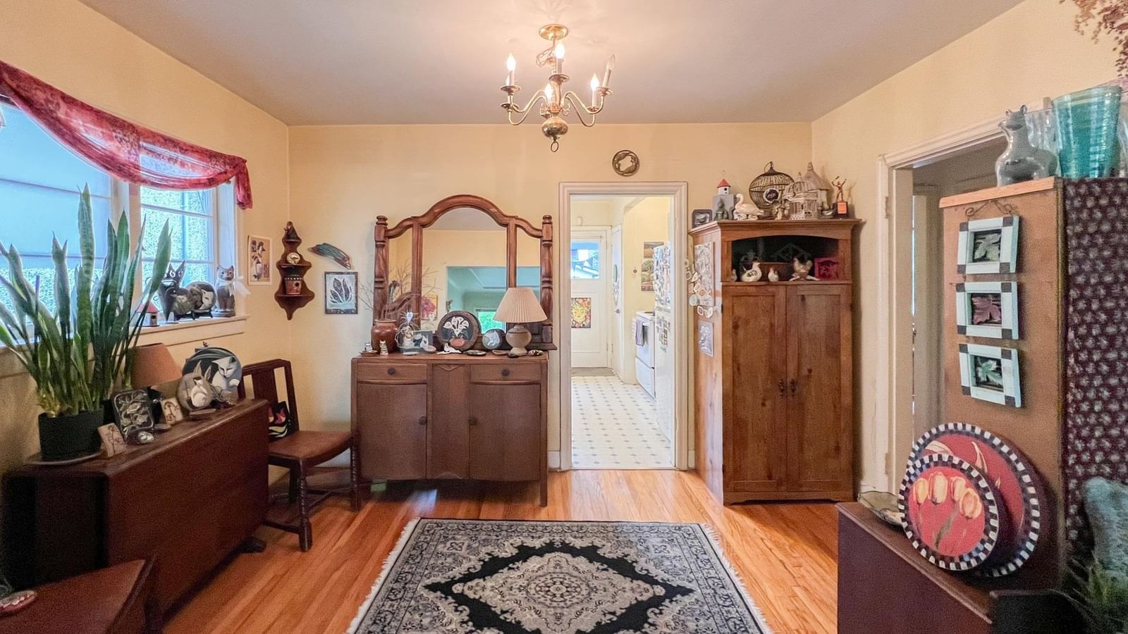 Listing Image 2