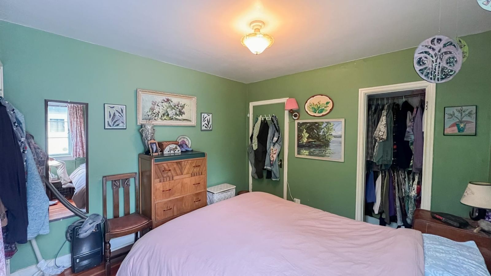 Listing Image 6