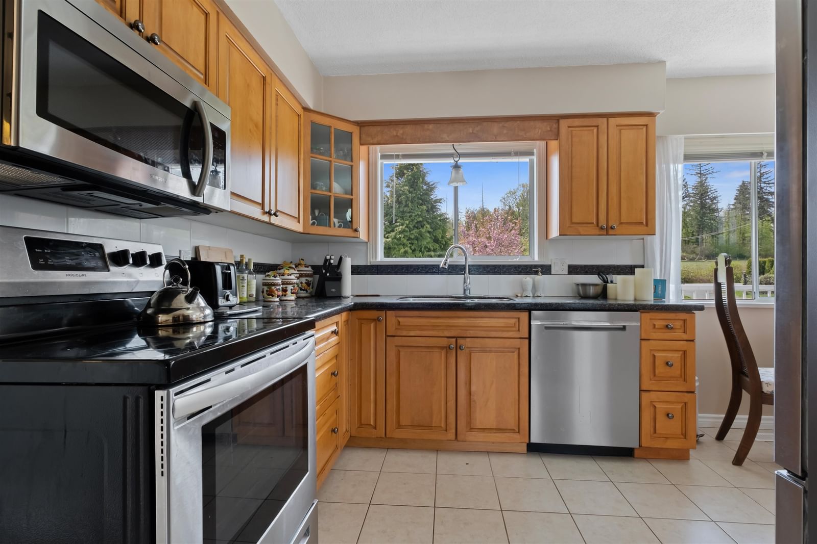Listing Image 10