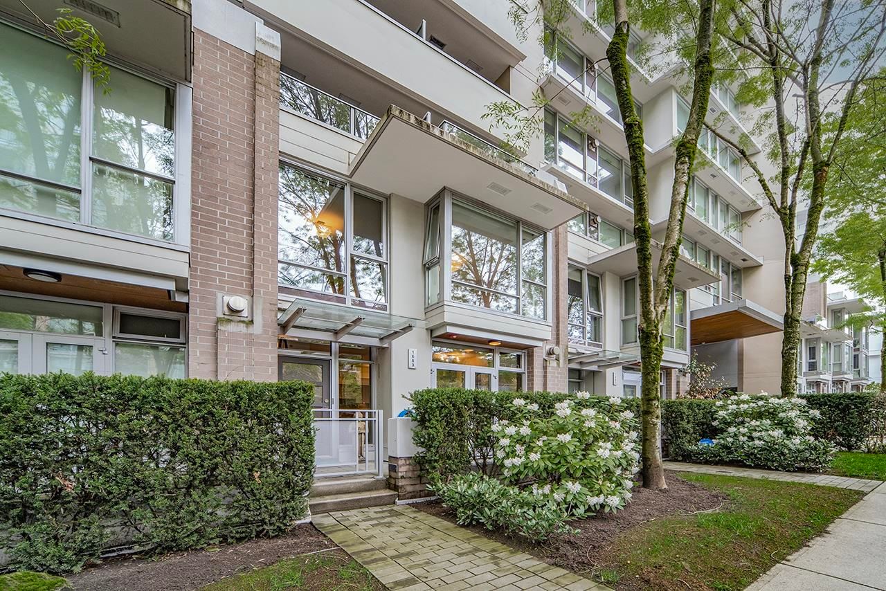Listing Image 1