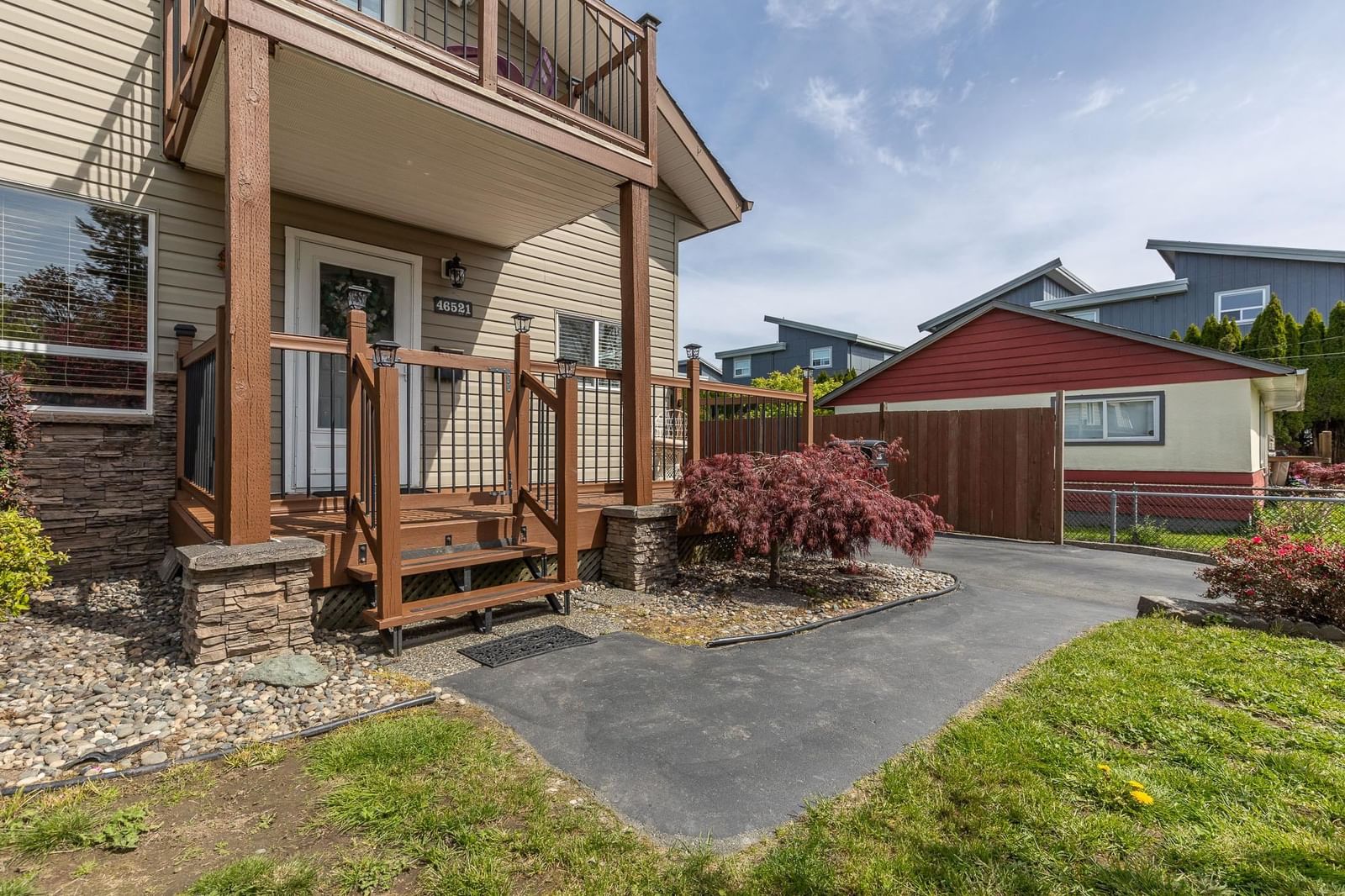 Listing Image 4