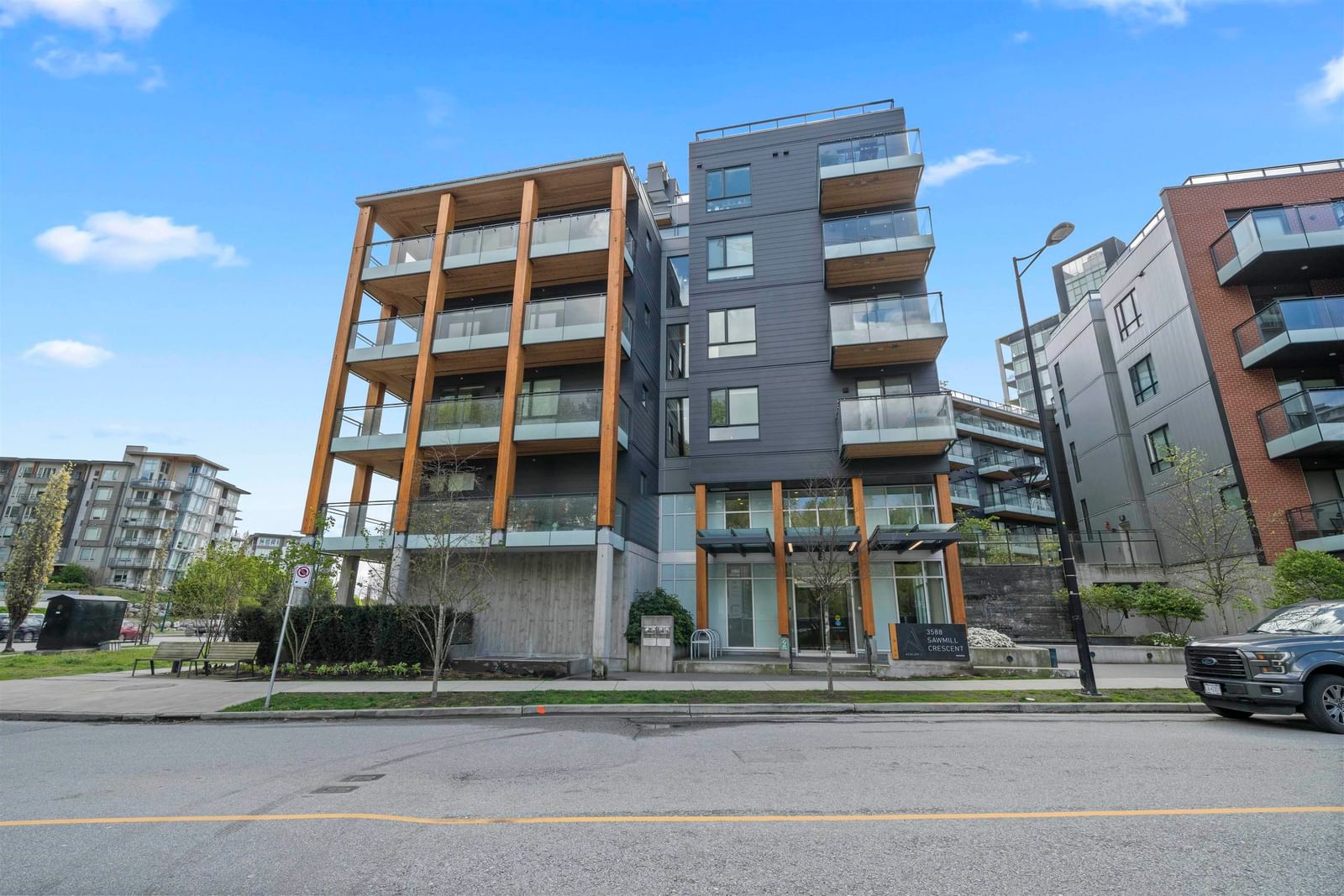 Listing Image 1