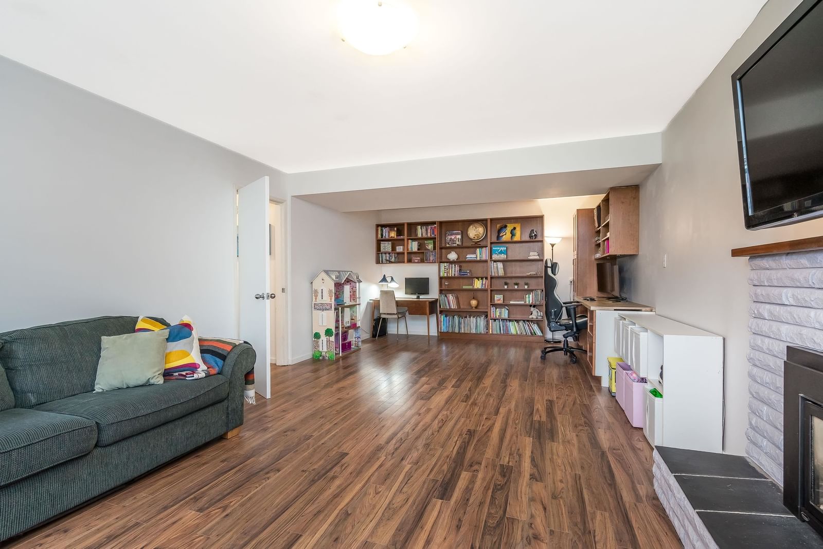 Listing Image 21