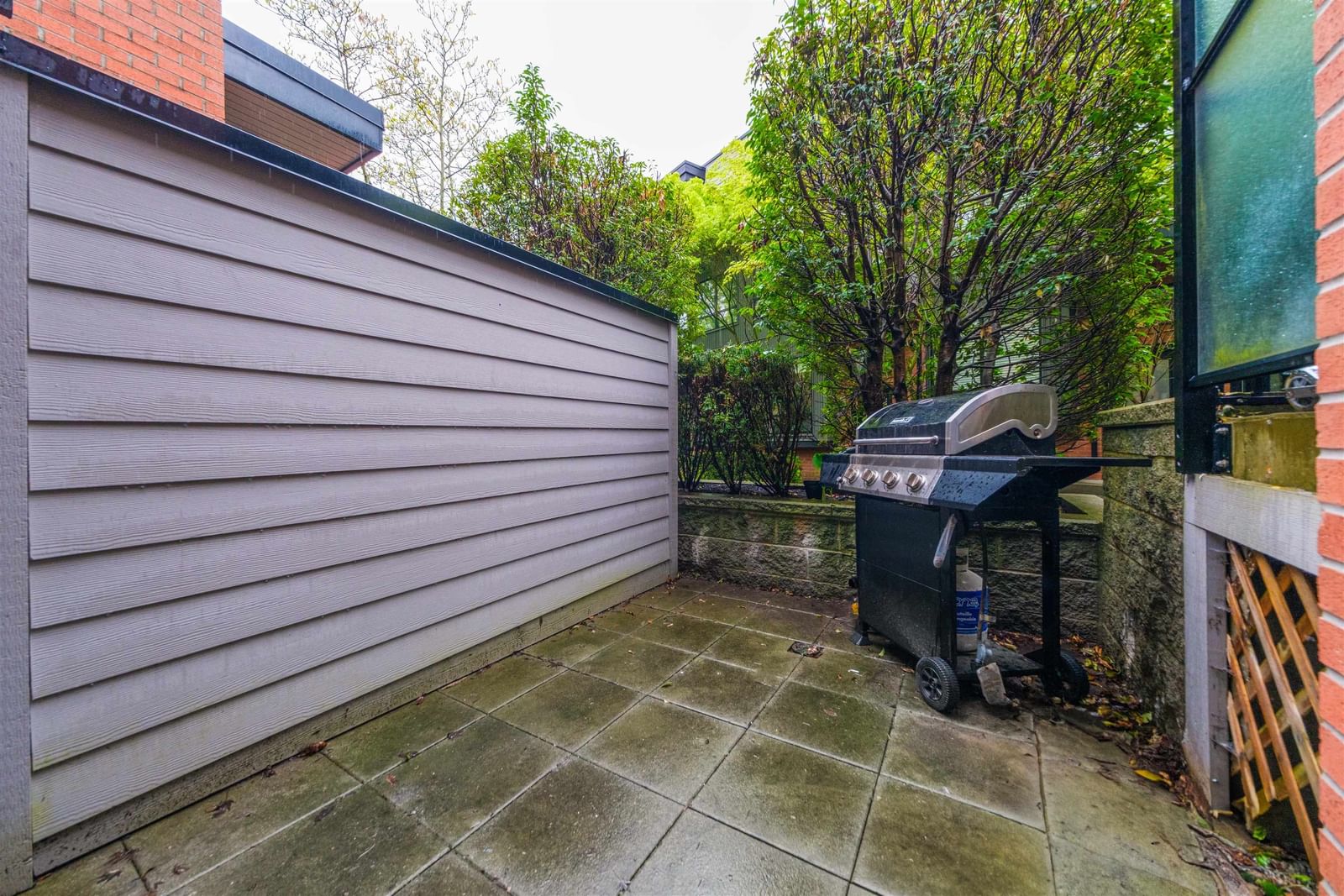 Listing Image 17