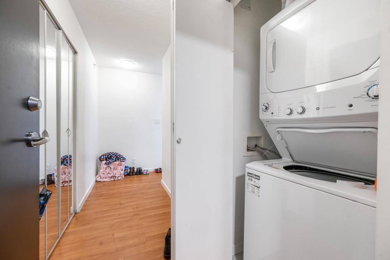 Listing Image 16