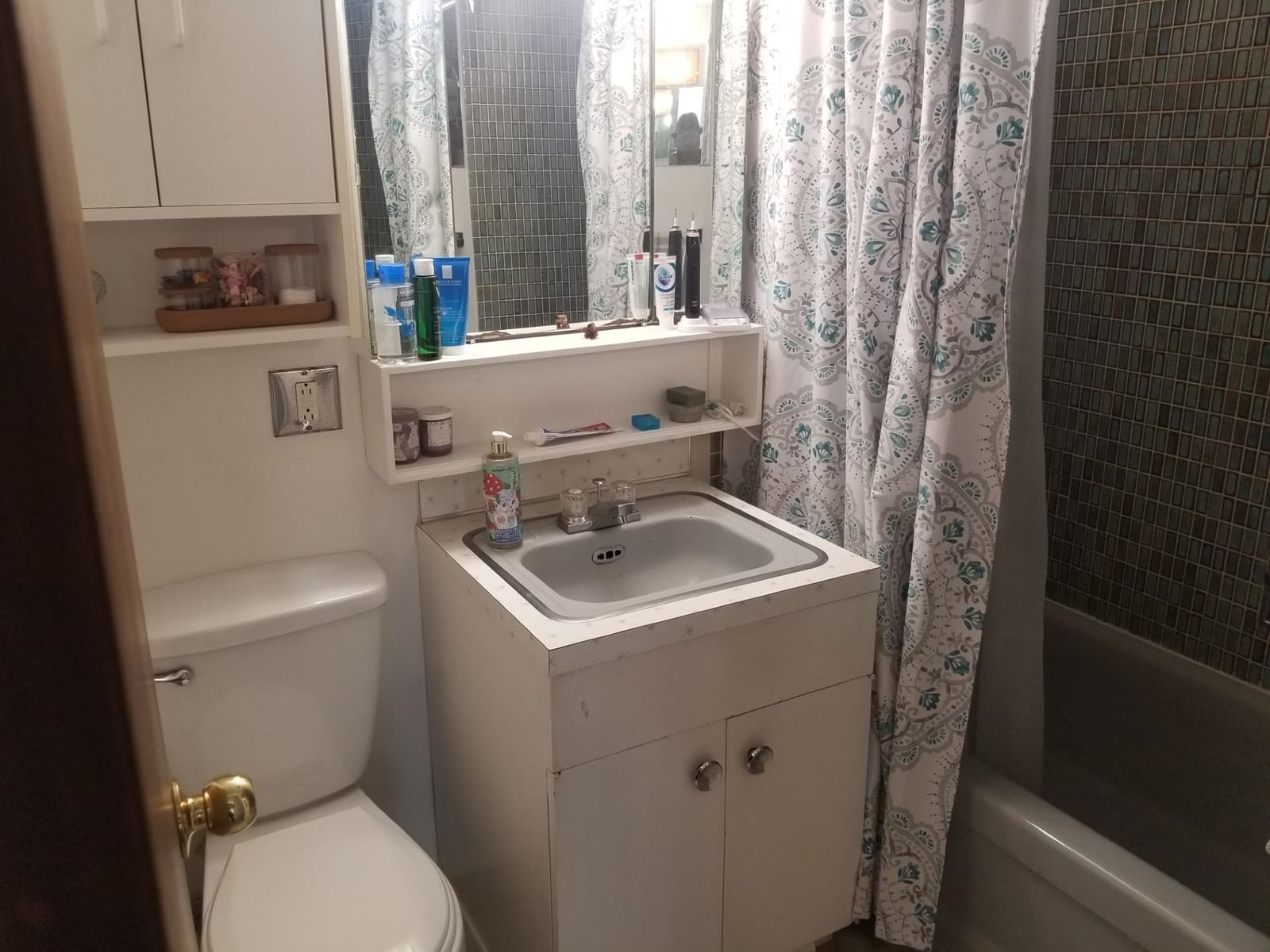 Listing Image 8