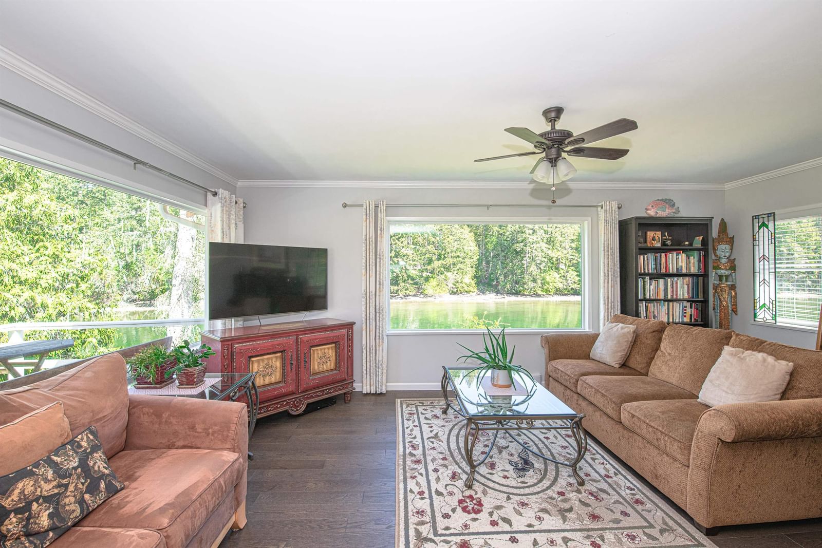 Listing Image 16