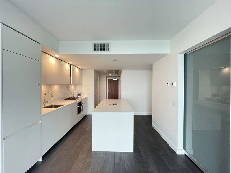 1105 - 6463 Silver Avenue, Burnaby, V5H 0K4 | Image 2