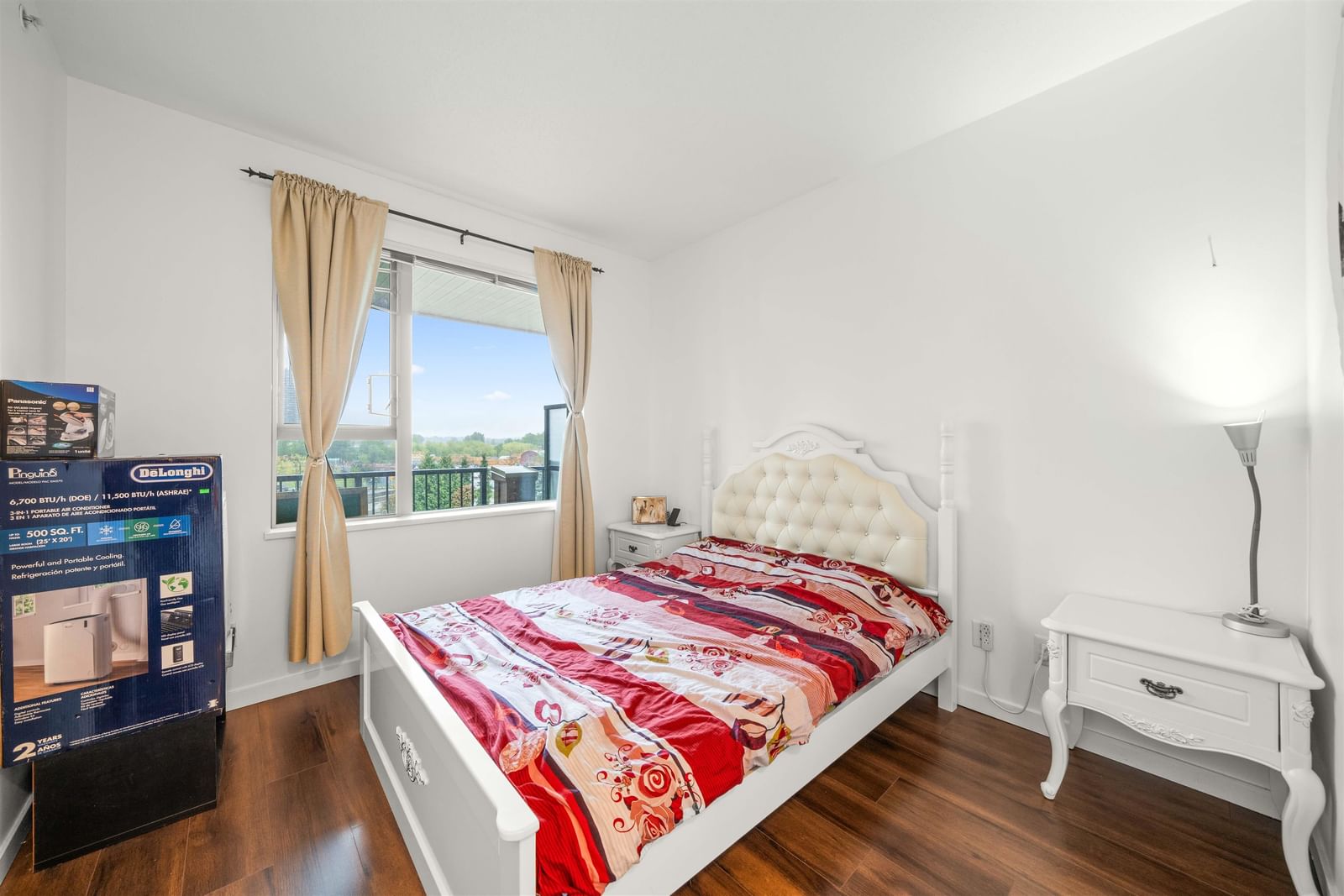 Listing Image 11