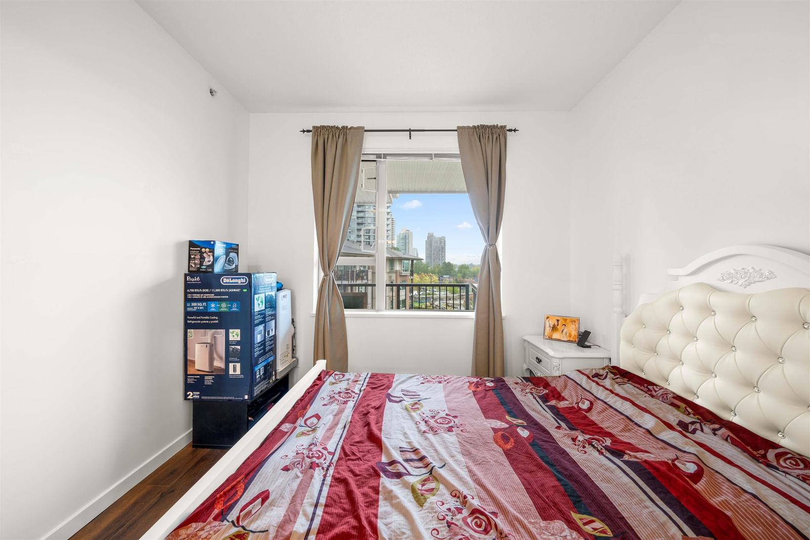 Listing Image 12