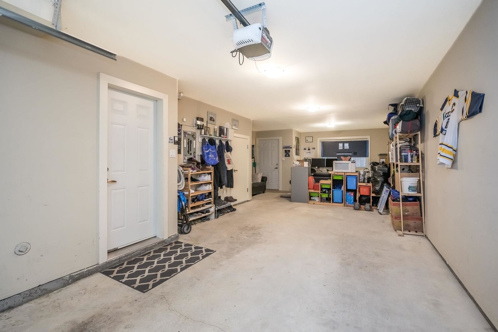Listing Image 19