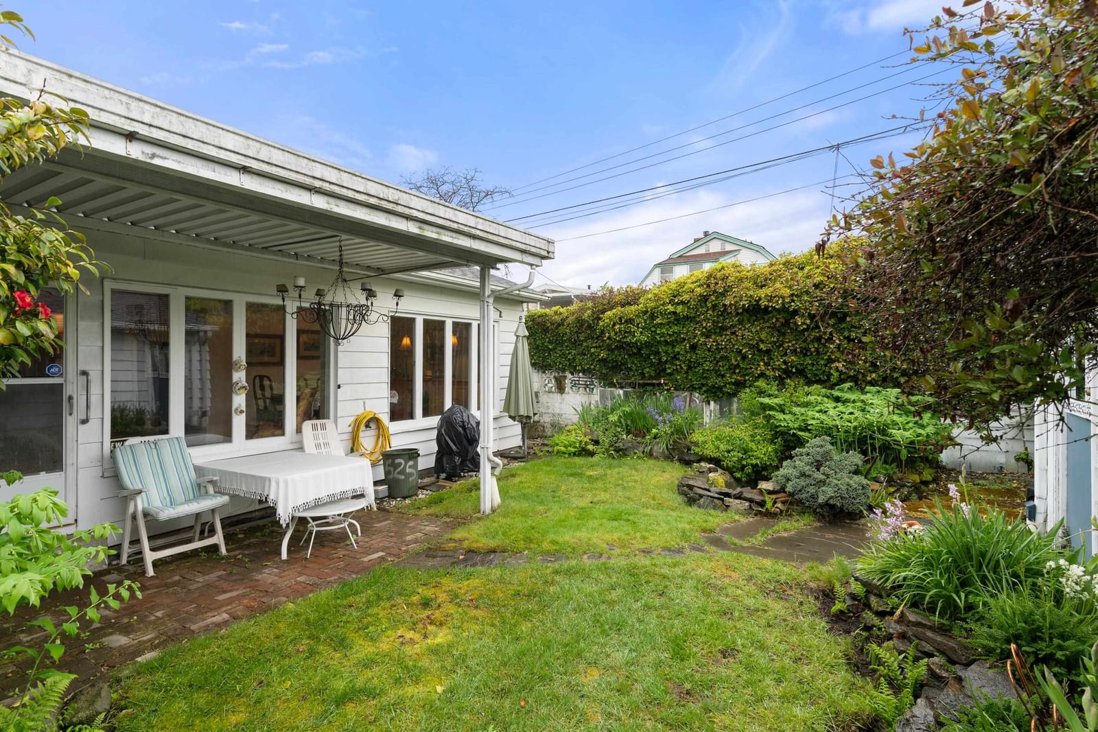 Listing Image 12