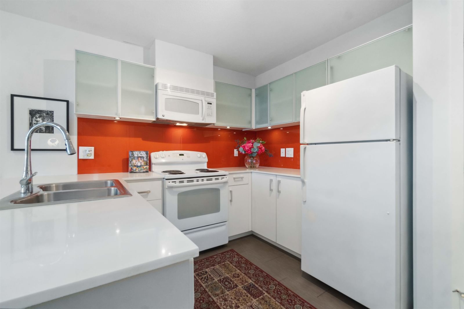 Listing Image 6