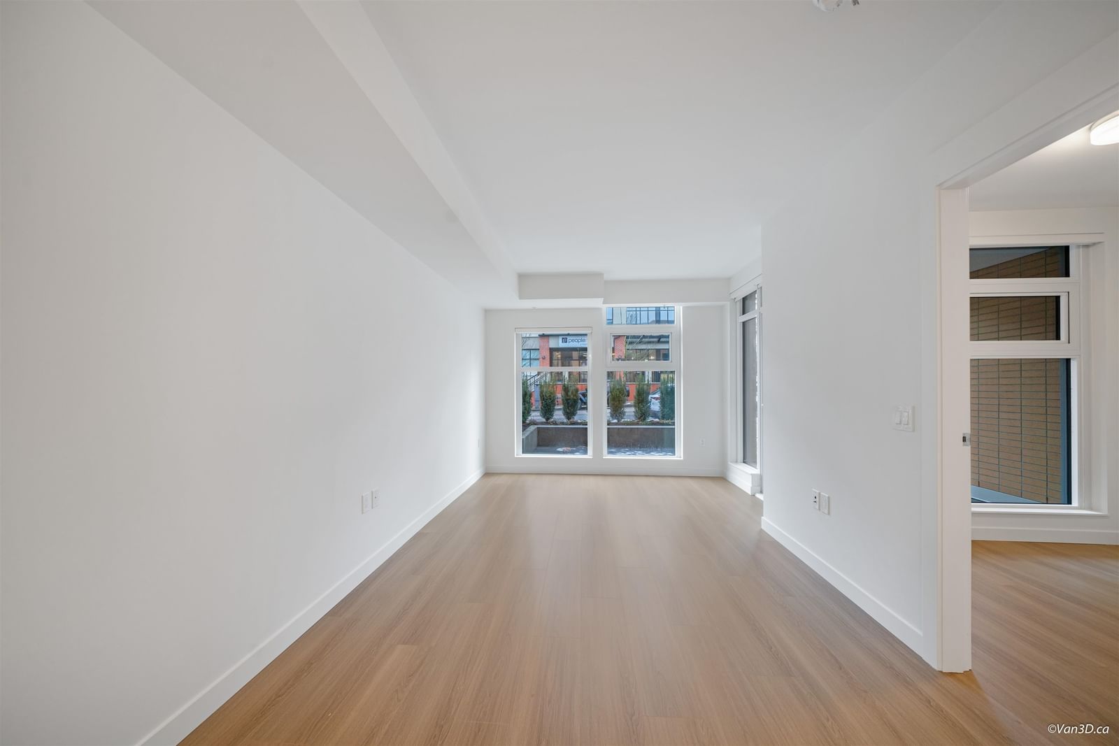 Listing Image 17