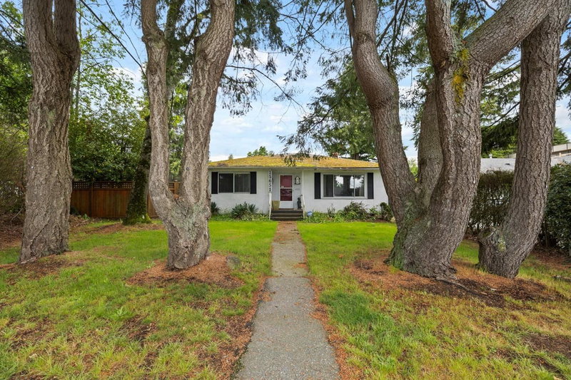 15651 Thrift Avenue, White Rock, V4B 2M3 | Image 2