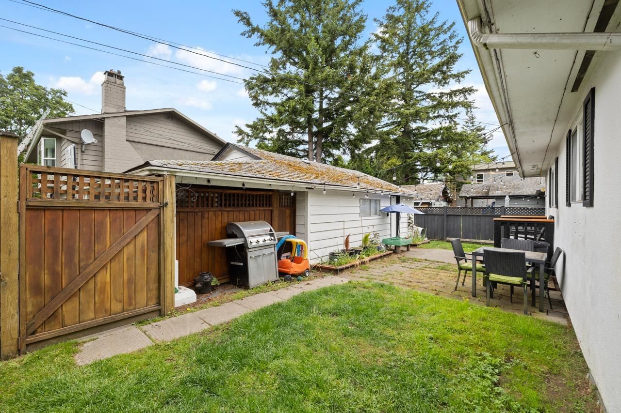 Listing Image 6