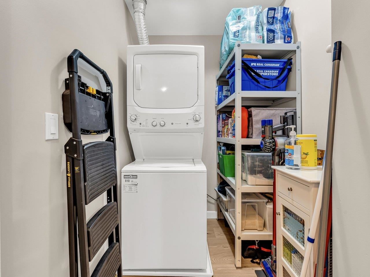 Listing Image 17