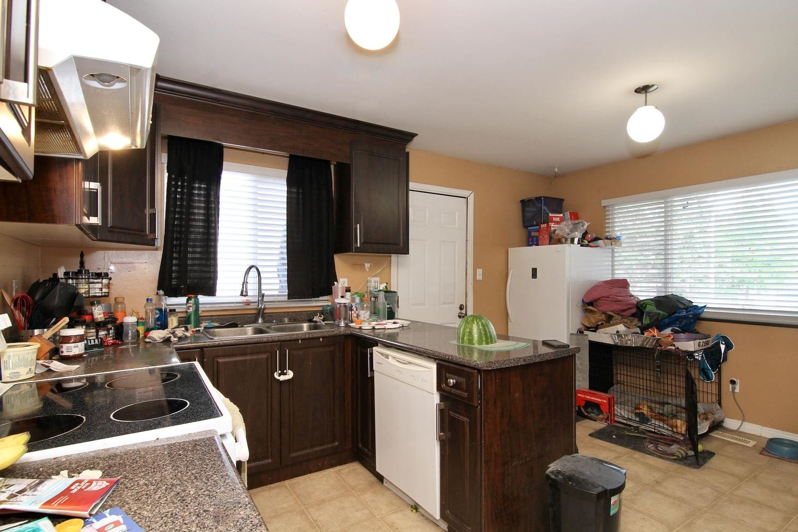 Listing Image 16