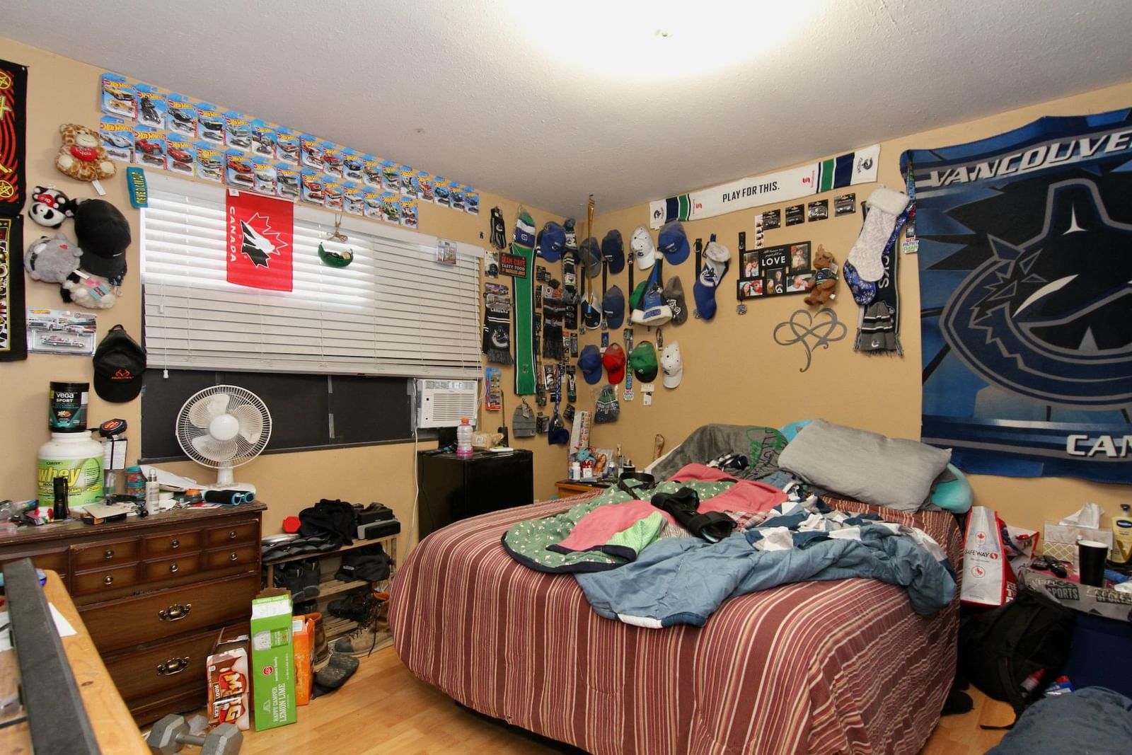 Listing Image 19