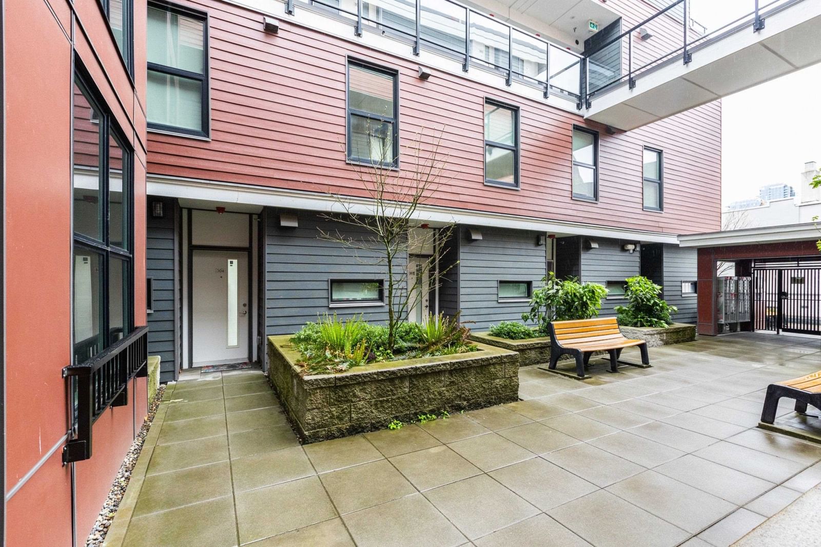 Listing Image 8