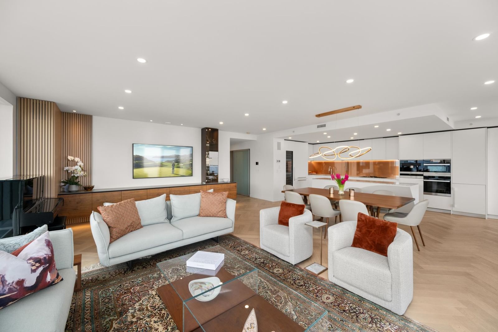 Listing Image 15