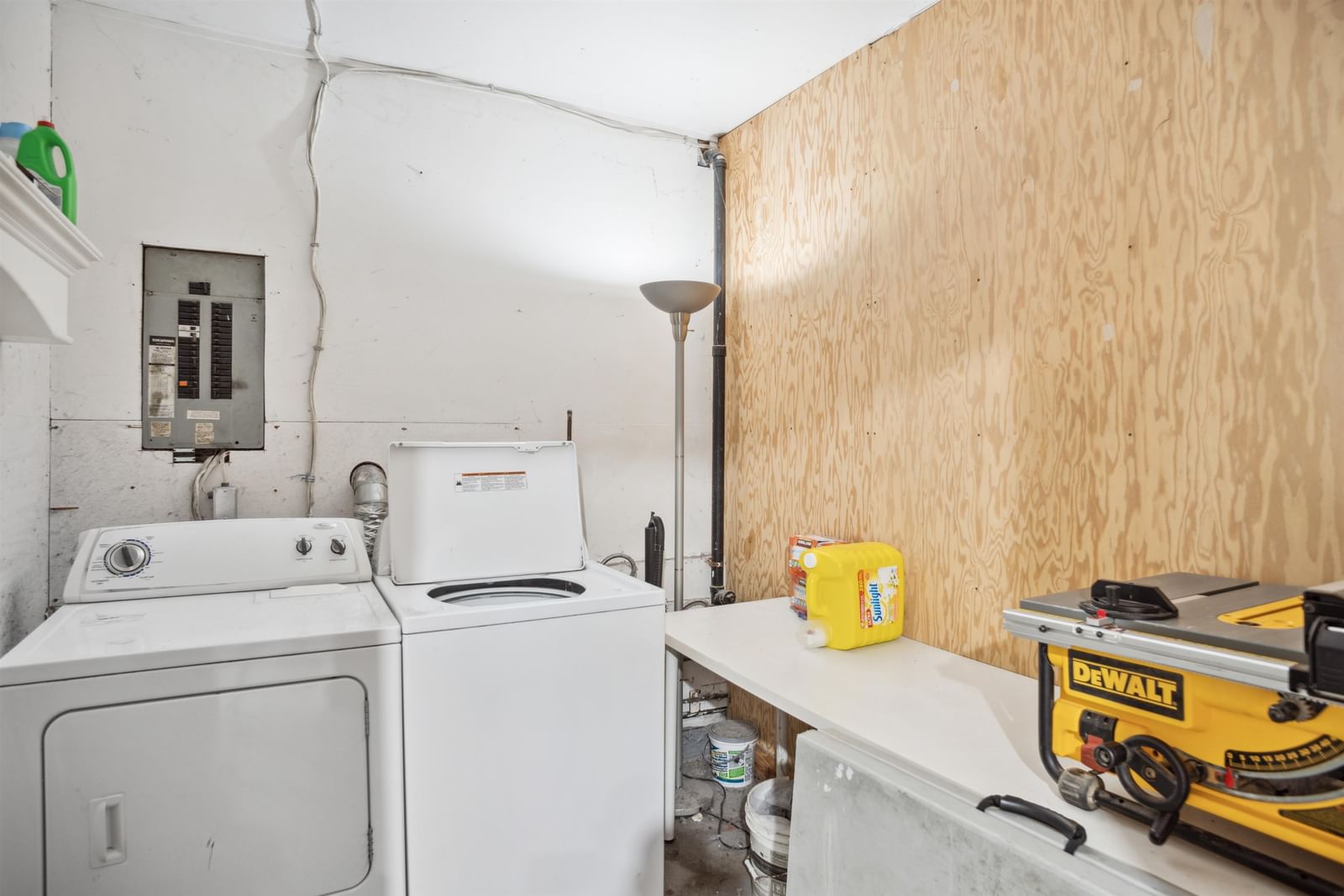Listing Image 10