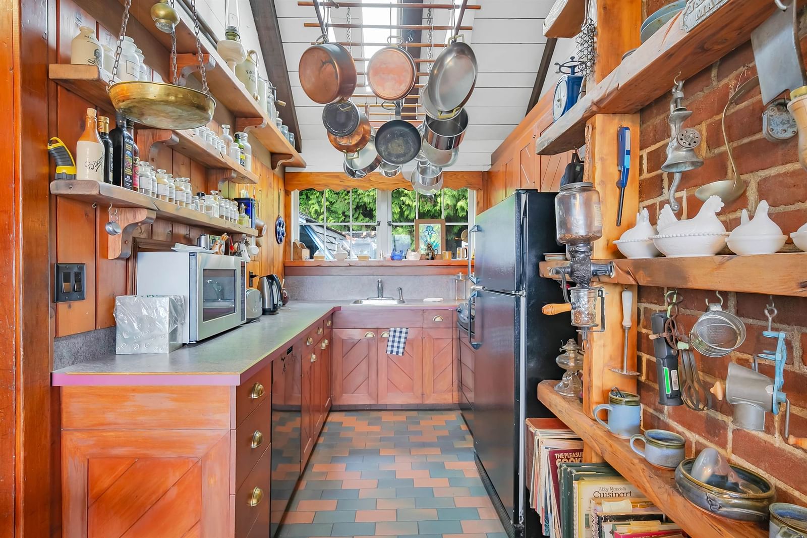 Listing Image 10