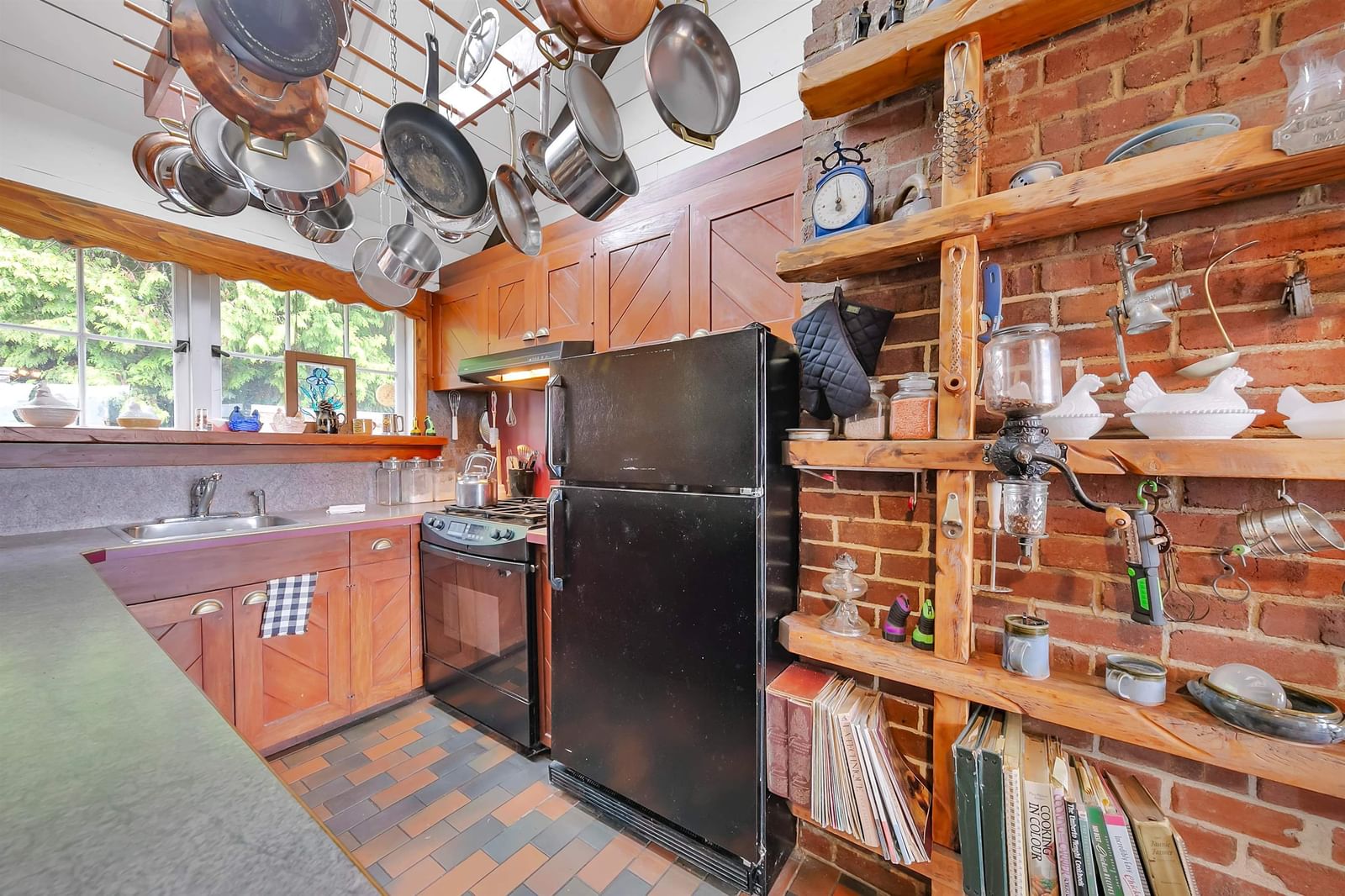 Listing Image 9