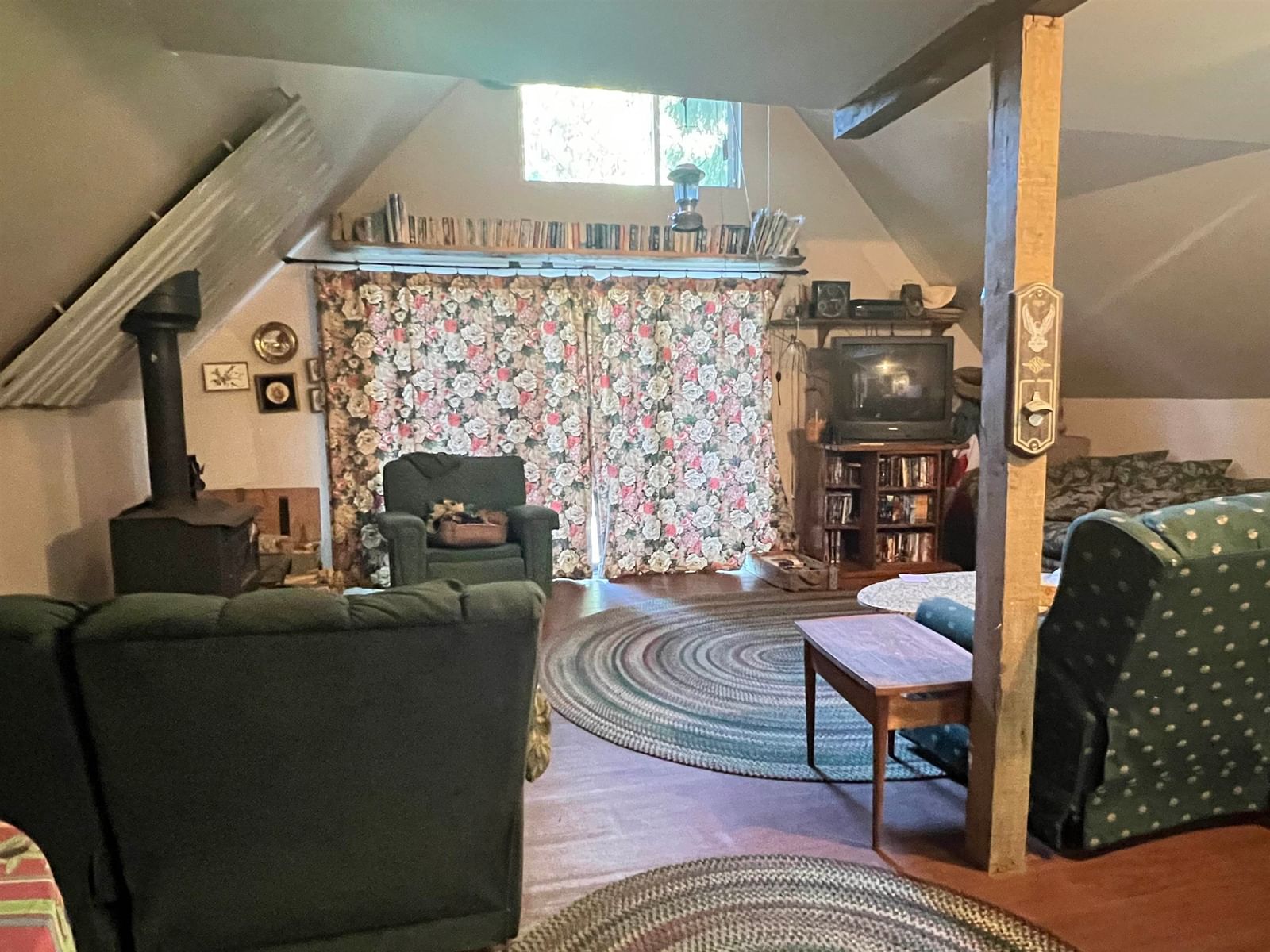 Listing Image 15