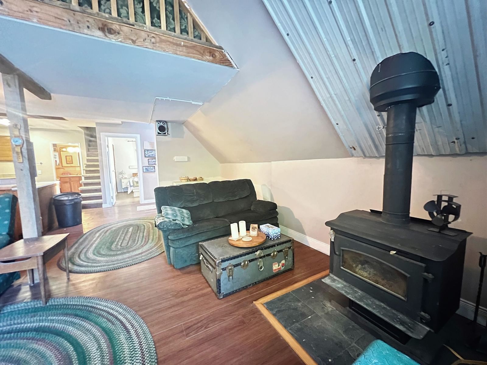 Listing Image 16