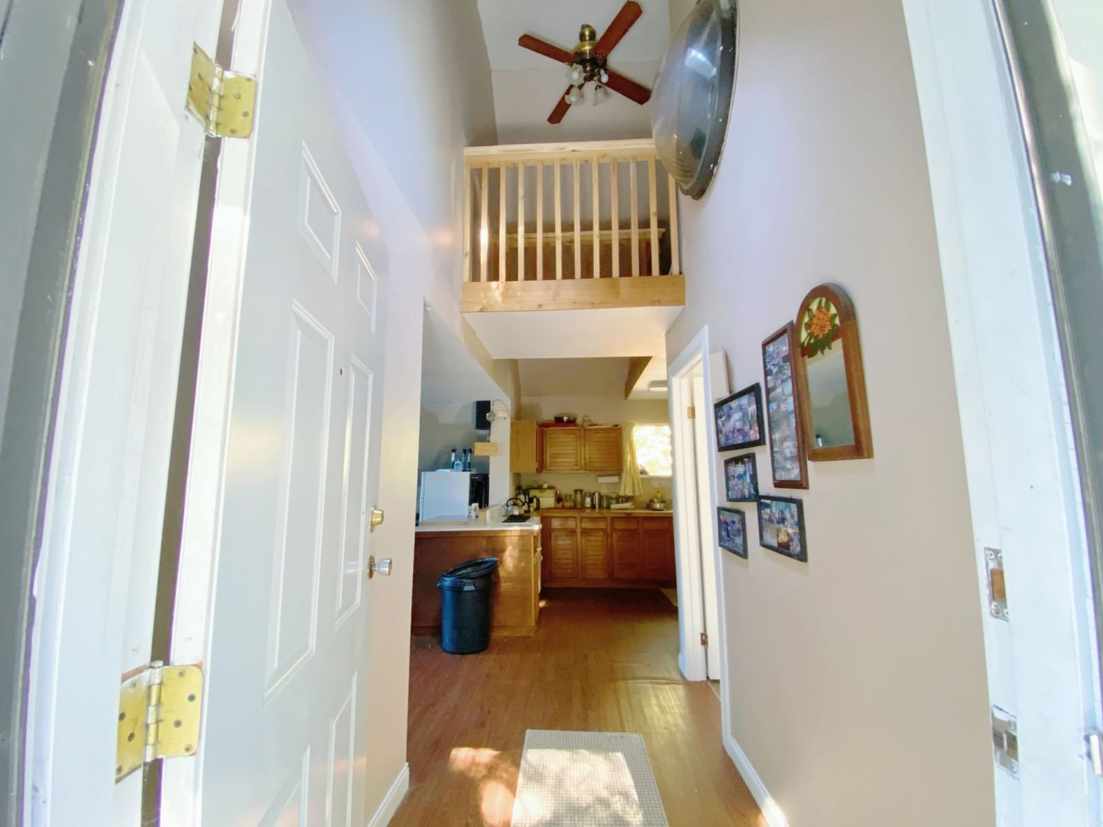 Listing Image 19