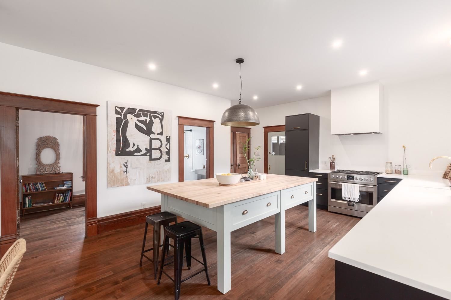Listing Image 15
