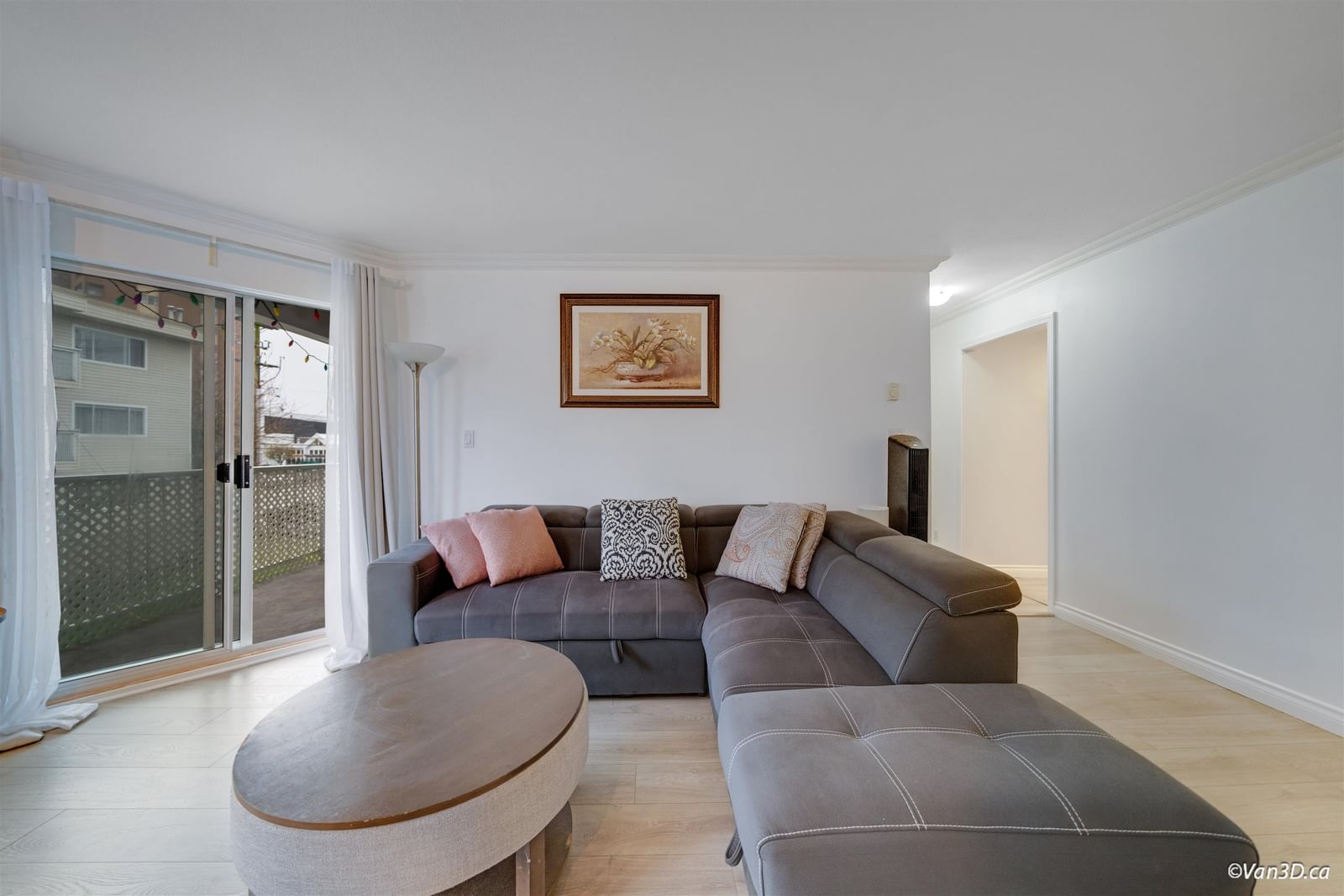 Listing Image 8