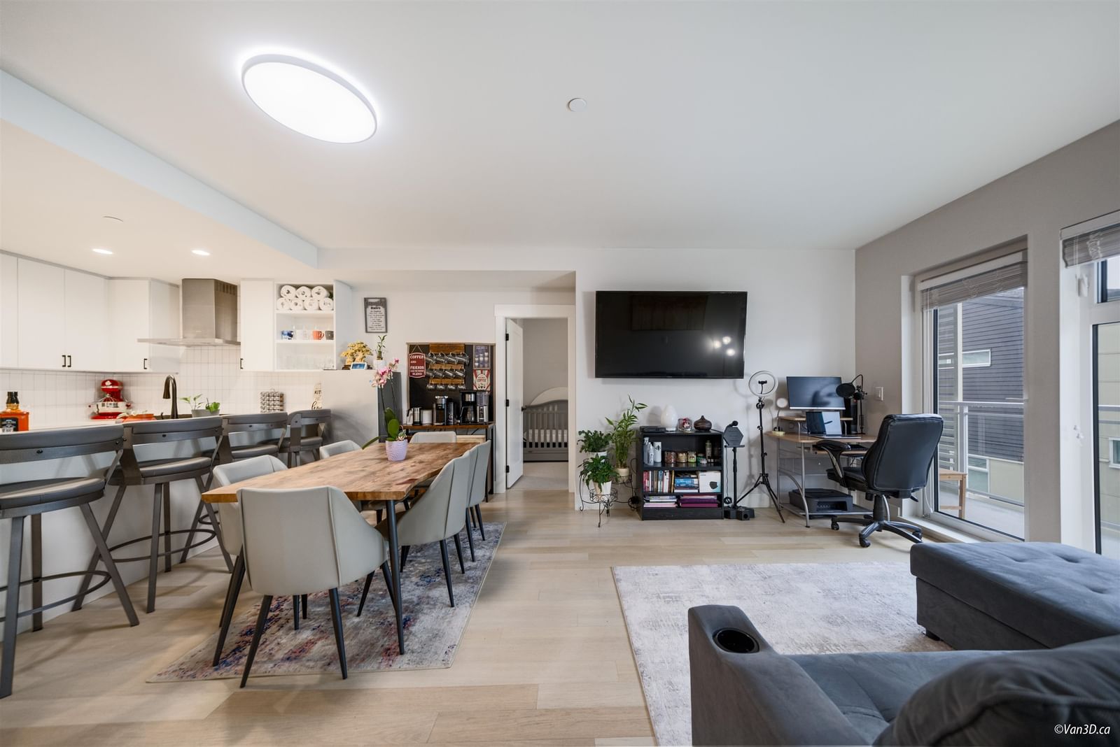 Listing Image 9