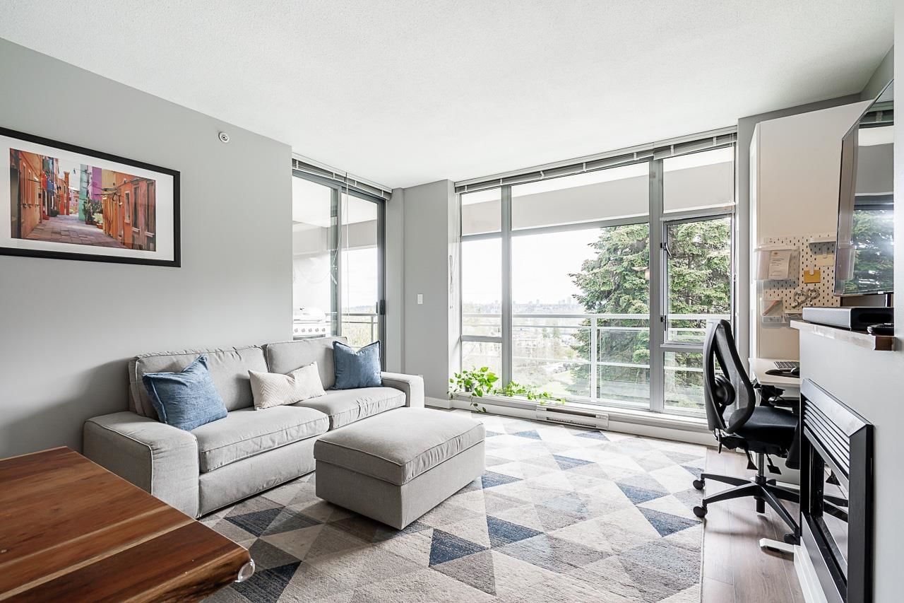 Listing Image 11