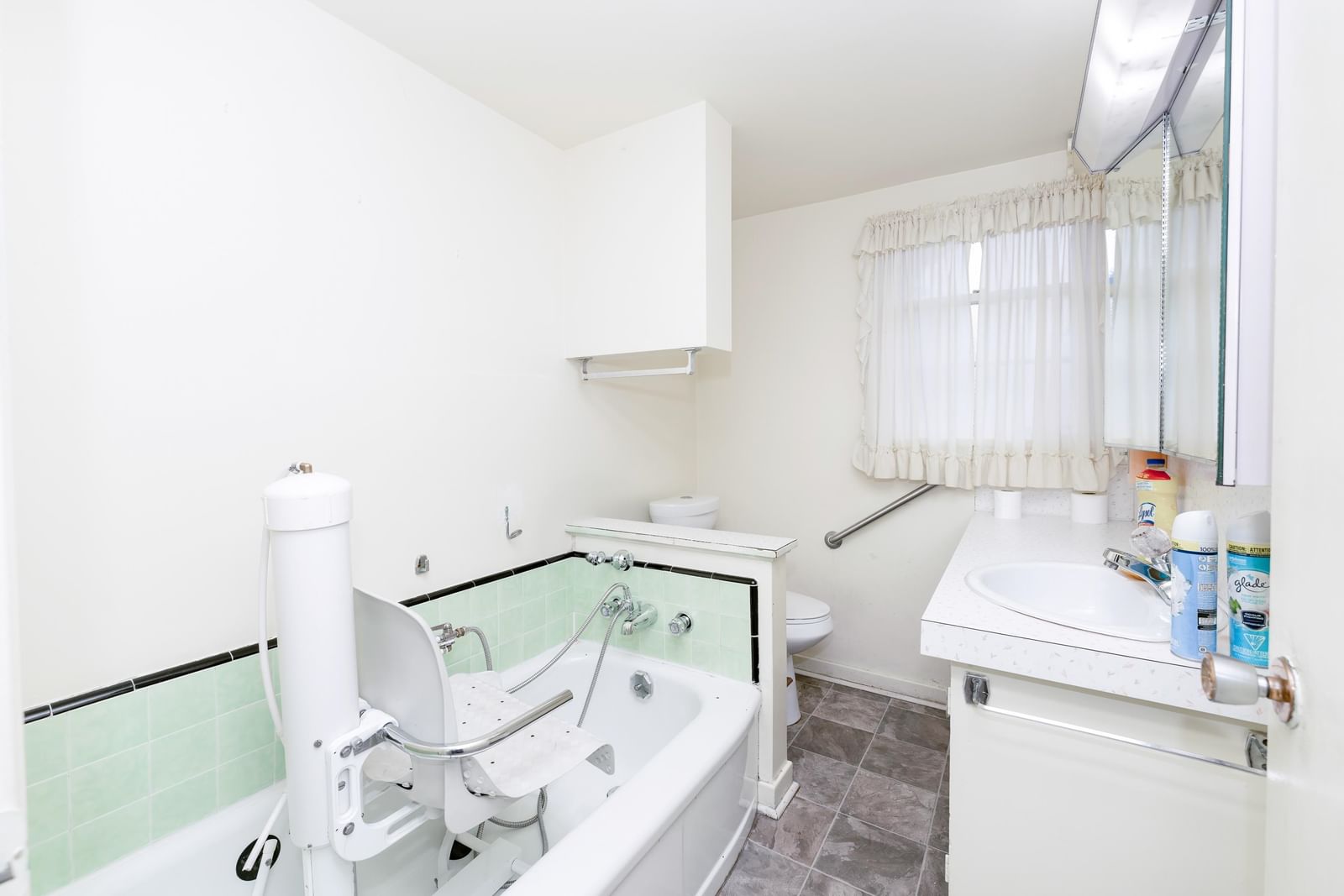 Listing Image 10