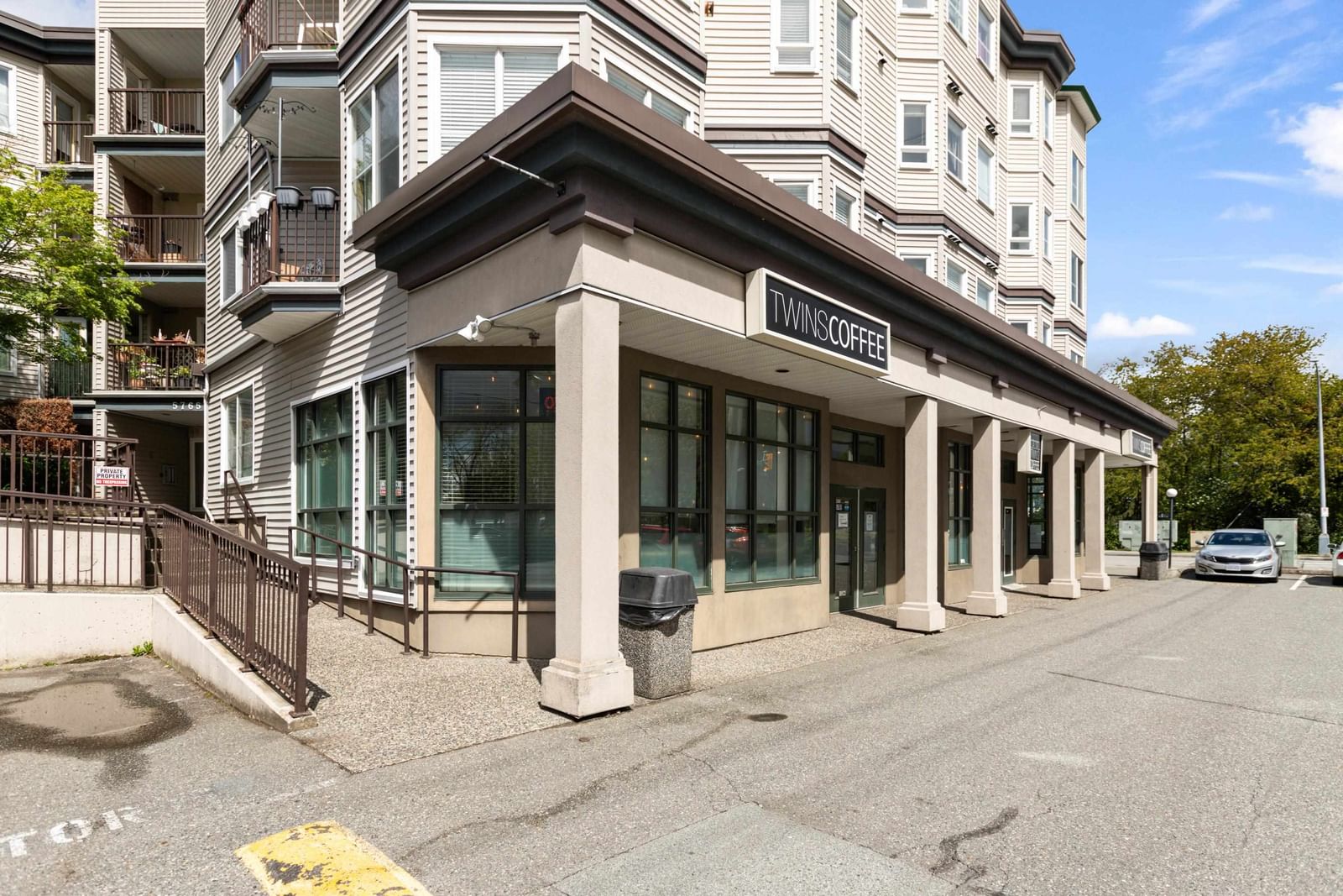 Listing Image 28