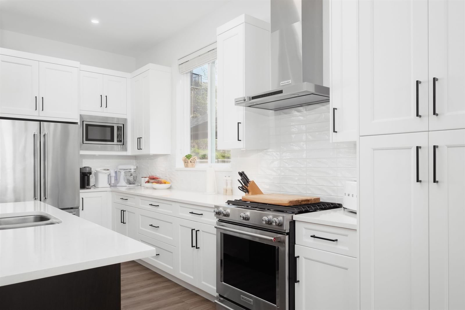 Listing Image 10