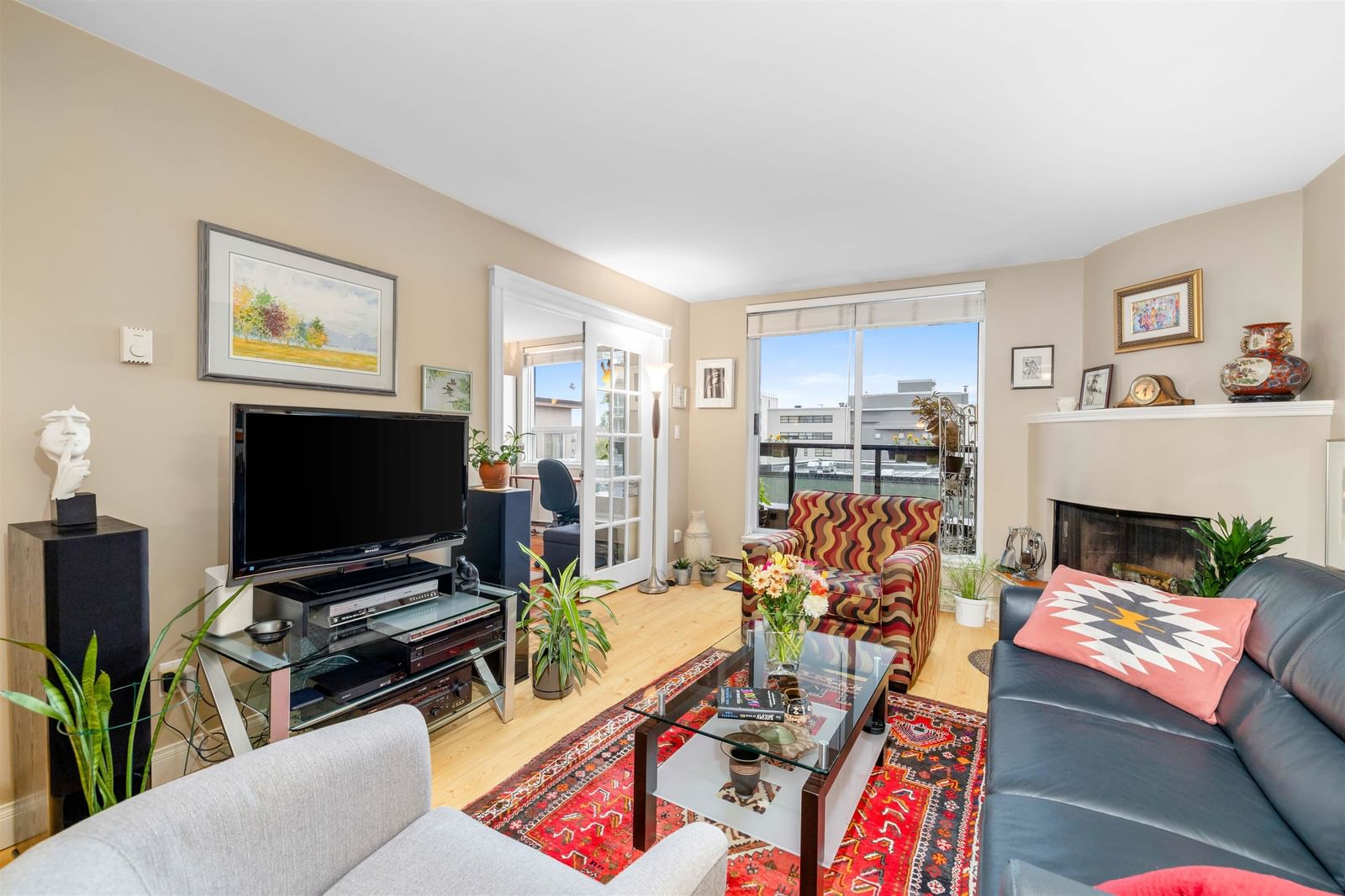 Listing Image 14