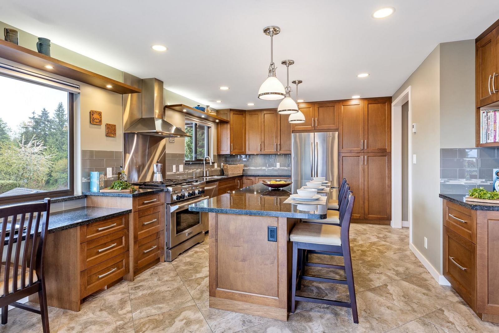Listing Image 9