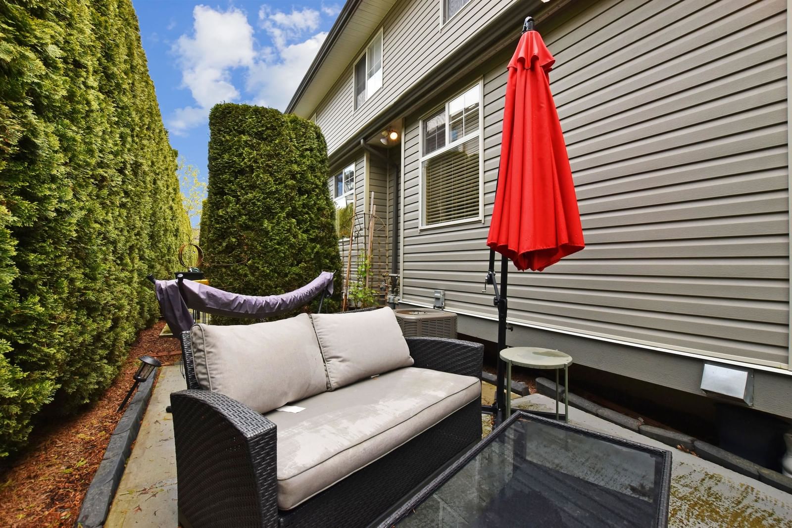 Listing Image 11