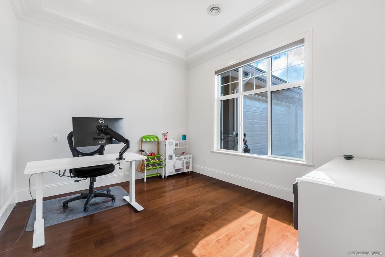 Listing Image 10
