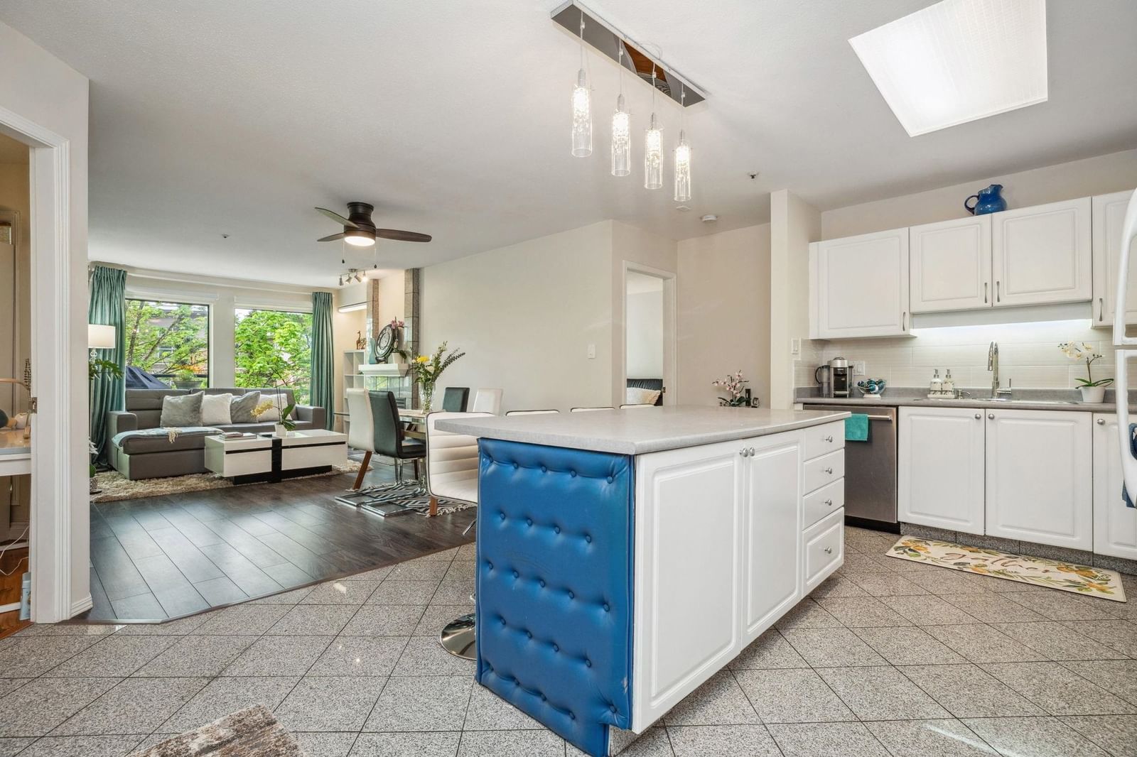 Listing Image 15