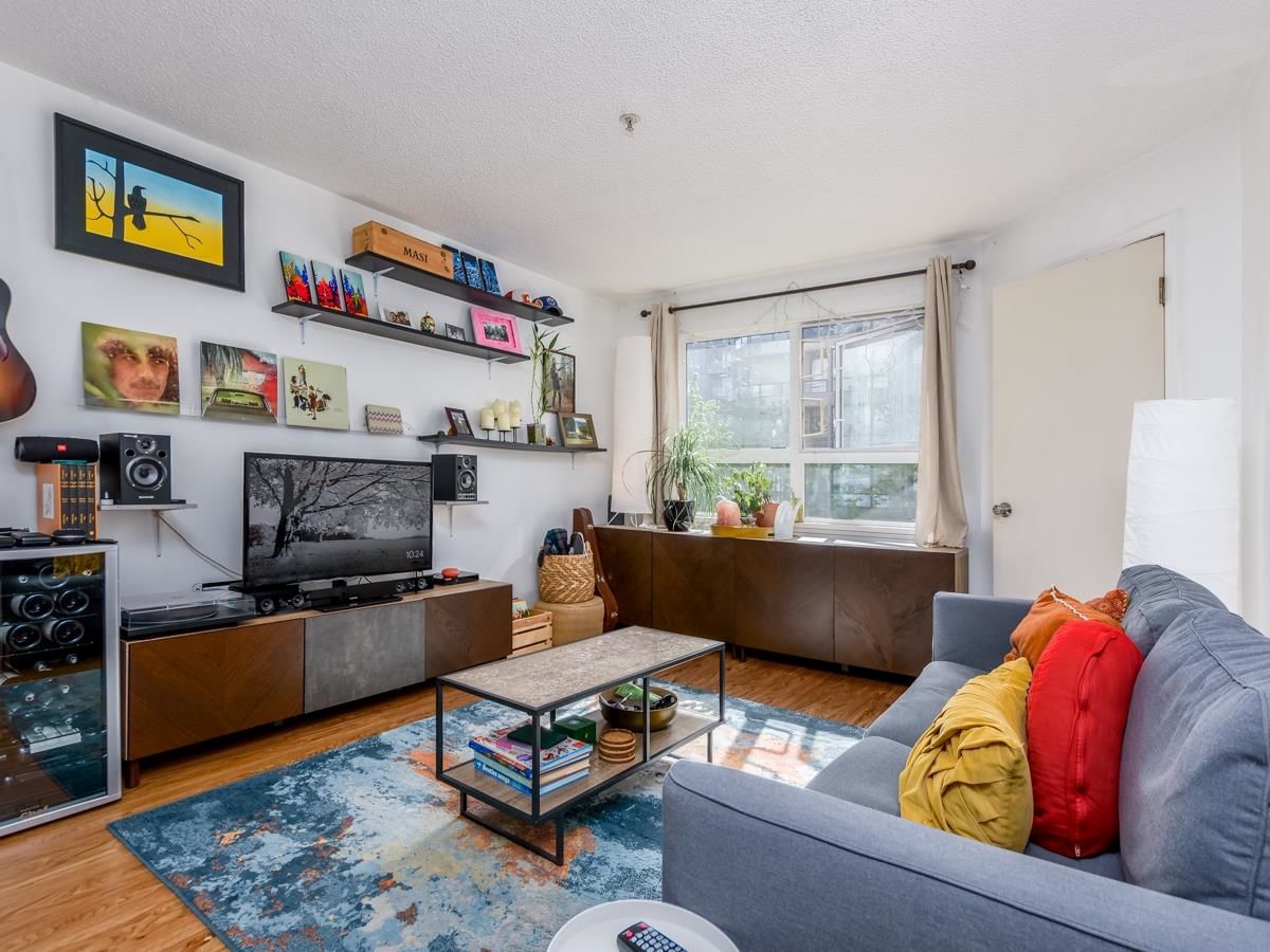 Listing Image 18