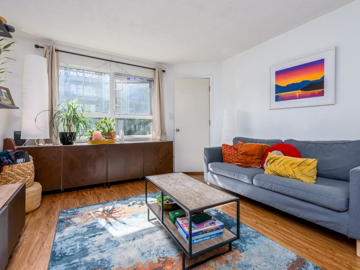 Listing Image 20