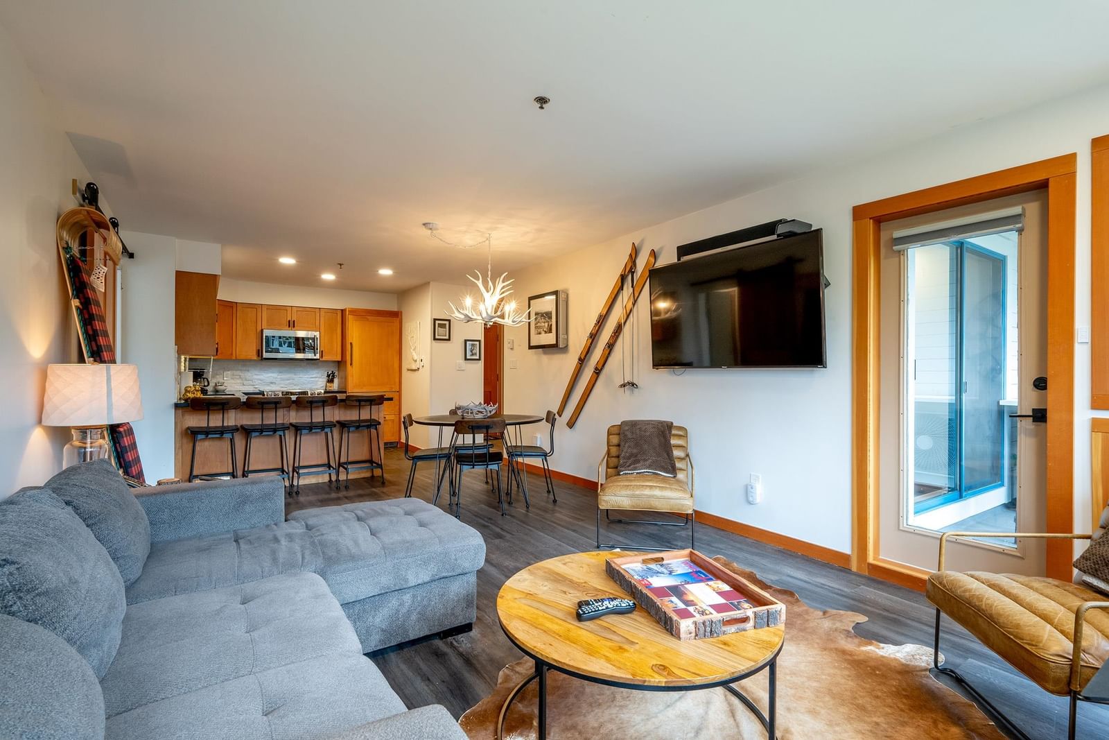 Listing Image 5