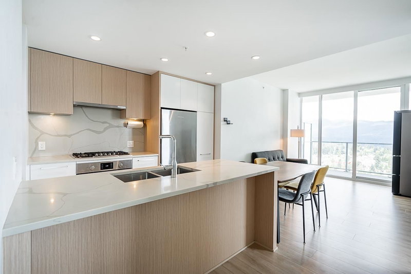 3205 - 567 Clarke Road, Coquitlam, V3J 0K7 | Image 2