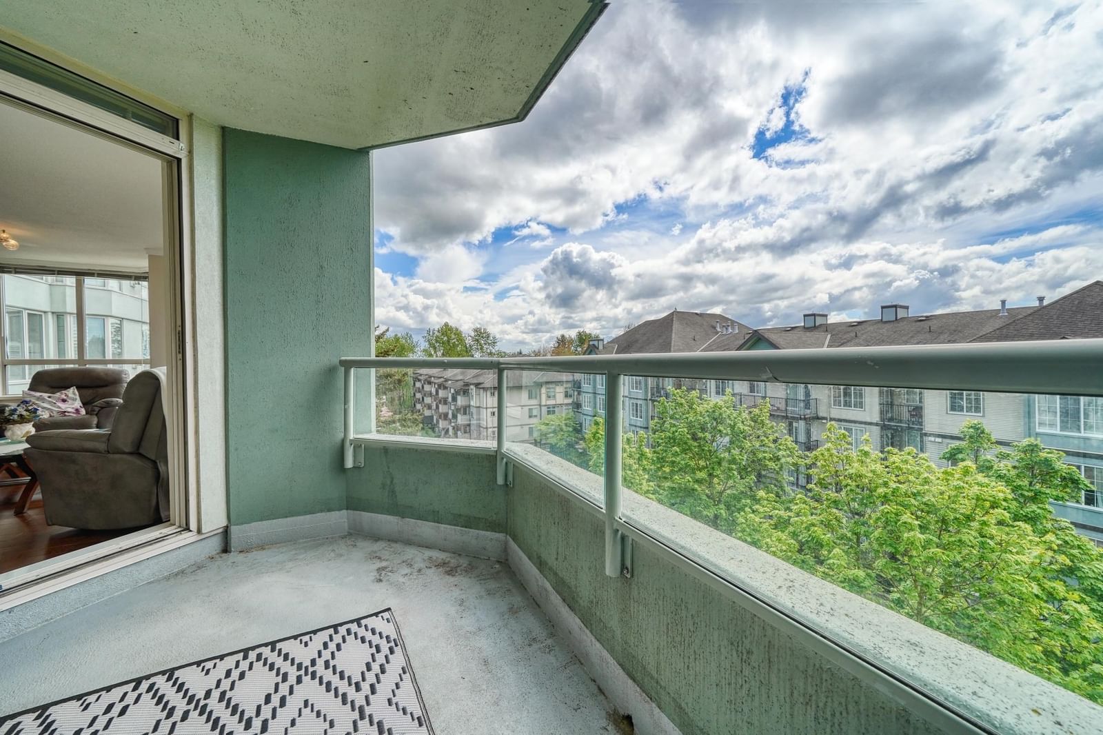 Listing Image 14