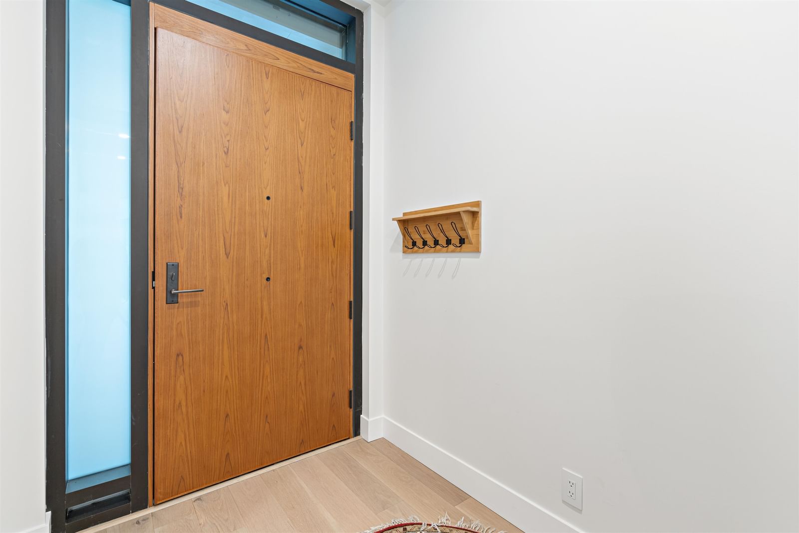 Listing Image 24